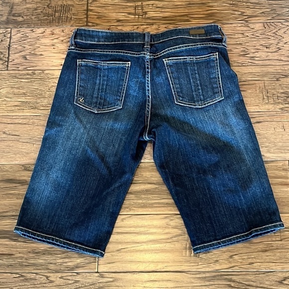 Kut From The Kloth Bermuda Shorts Mid Rise Size 8P - Picture 2 of 16